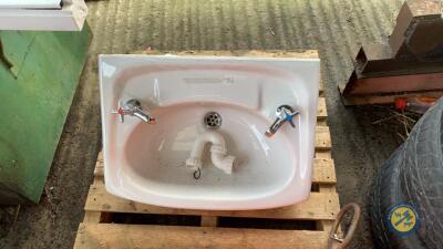 White enamel sink