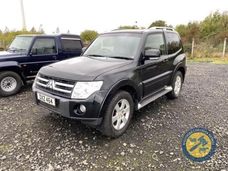 Shogun Elegance short wheel base2007, 3.2 diesel, DXZ 464, MOT Jan22, 154,000miles, taxbook & 2+ key, diesel, leather interior, sat nav & reversing camera, recently serviced, new clutch, flywheel, bearings, brakes discs, calipers & tyres, hasatuning box f