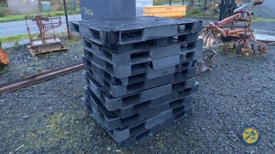 11x plastic euro pallets