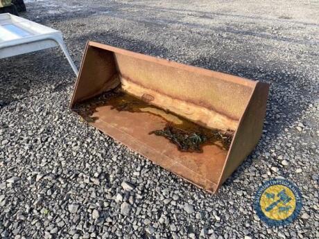 5ft loader bucket with euro brackets