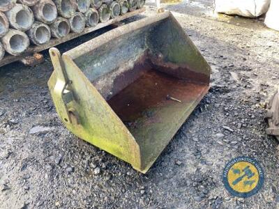 Loader bucket