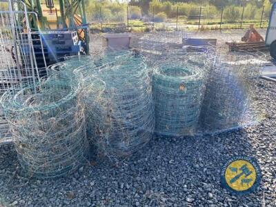 14x rolls of used sheep wire of various lengths