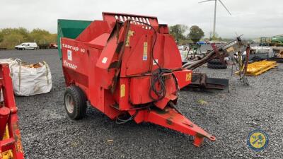 Taarup 842 straw chopper