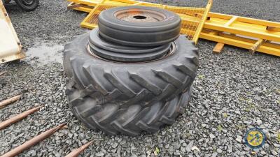 Set of Massey wheels, 2x Goodyear 12.4-11.28, 2x Lasa 600-16