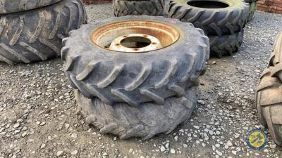 2x rims & tyres 5 stud 40 series 340-85-28