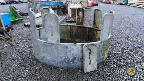 Cattle galvanised ring silage feeder