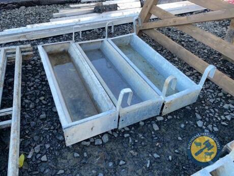 3x3ft hanging feed troughs