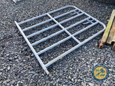 5ft galvanised yard gate