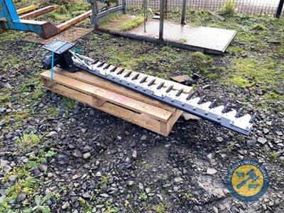 New hedgecutter for mini excavator 1,2,3&5tn new