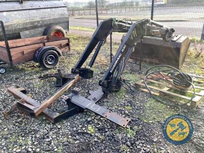 Kivermac 830 powerloader with brackets to suit 10 series Ford @ 2x sets of implement bracket complete with spool vales & control cables