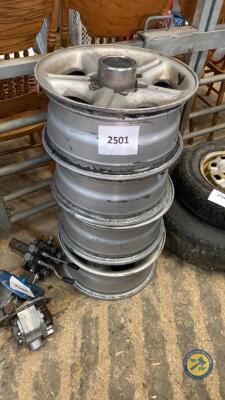 Alloy rims for Isuzu