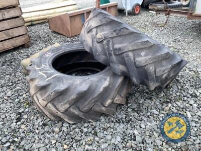 2x Goodyear tyres 15.5-80-24