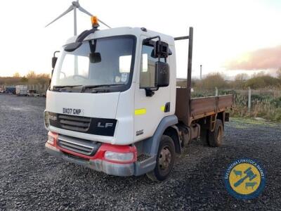 Tipping lorry 2007, DX07 GNP, MOT Nov22, 184,077, taxbook & key, diesel