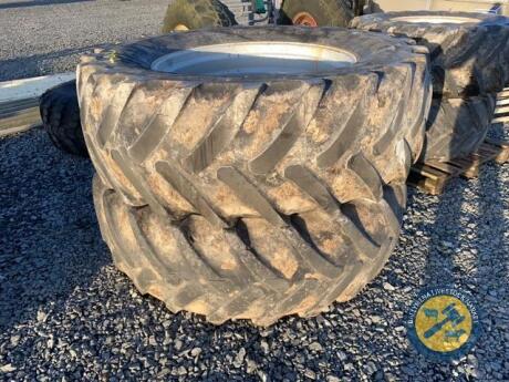 2x Michelin tyres & rims to suit Case 5140-5150 600-65-R38