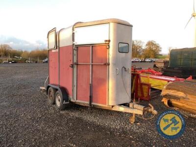 Ifor Williams 505 double horse box with new alley plank floor