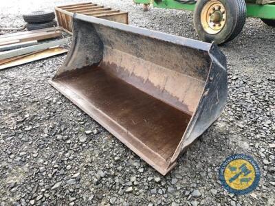 6ft Quickie loader bucket on euro brackets