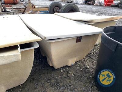 Fibre glass water tank with drip tray & lid