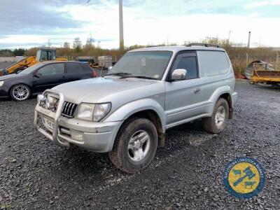 Toyota Land Cruiser 2510cc, 2001, THZ 5180, No MOT, 200,000miles, taxbook & key, welding has been done for MOT