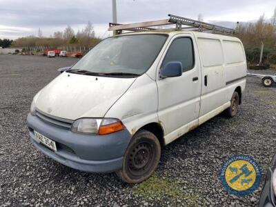 Toyota Hiage van 2400cc, 1998, VAZ 3541, No MOT, taxbook & key, drives well