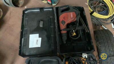 Hilti TE 500 Kango hammer with bits 110v going well