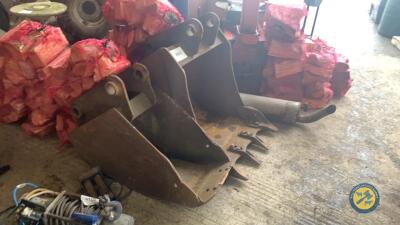 Two digger buckets jcb 3c 1 and 2 feet