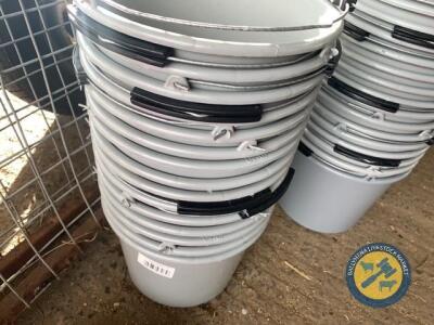 15x grey 5L buckets