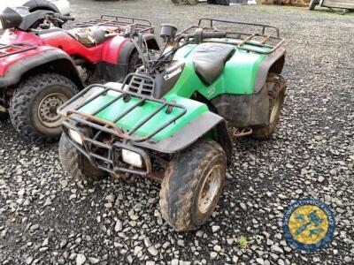 Kawasaki 300 quad bike, petrol, new carberetta, battery, tyres fairly new, going well