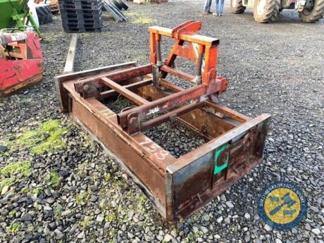 Brown 6'6" yard scrapper