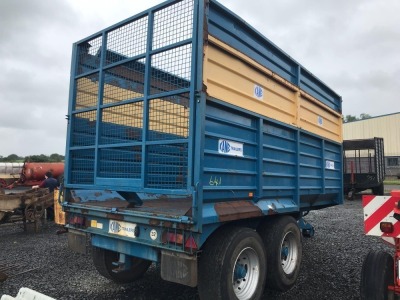 Tubal weigh/cattle crush with clock